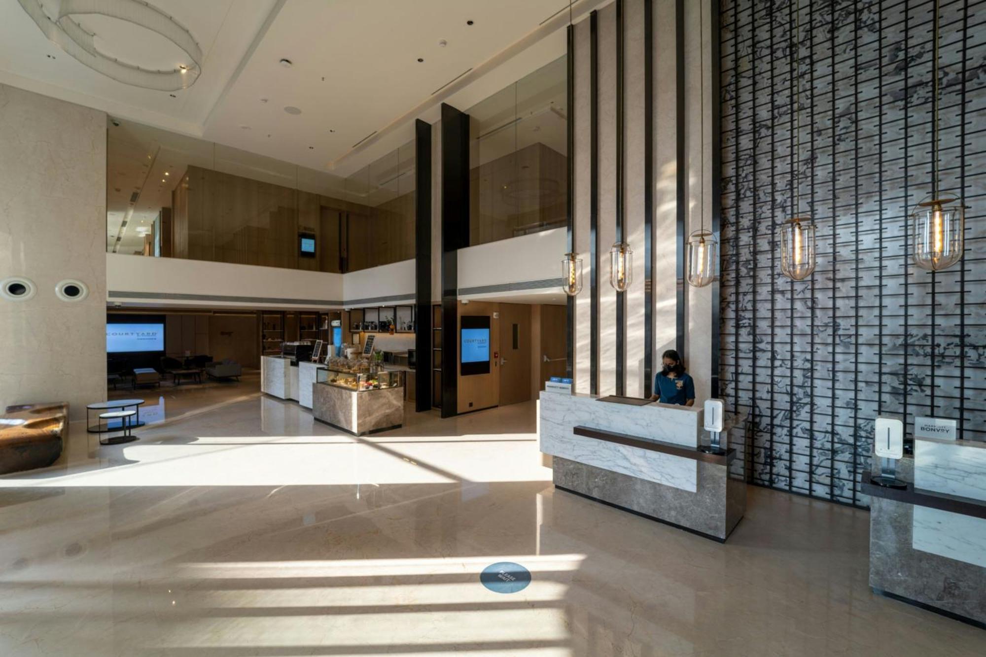 Courtyard By Marriott 巴罗达 外观 照片